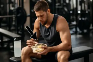 Quando è meglio assumere carboidrati in palestra? Il momento ideale spesso sottovalutato